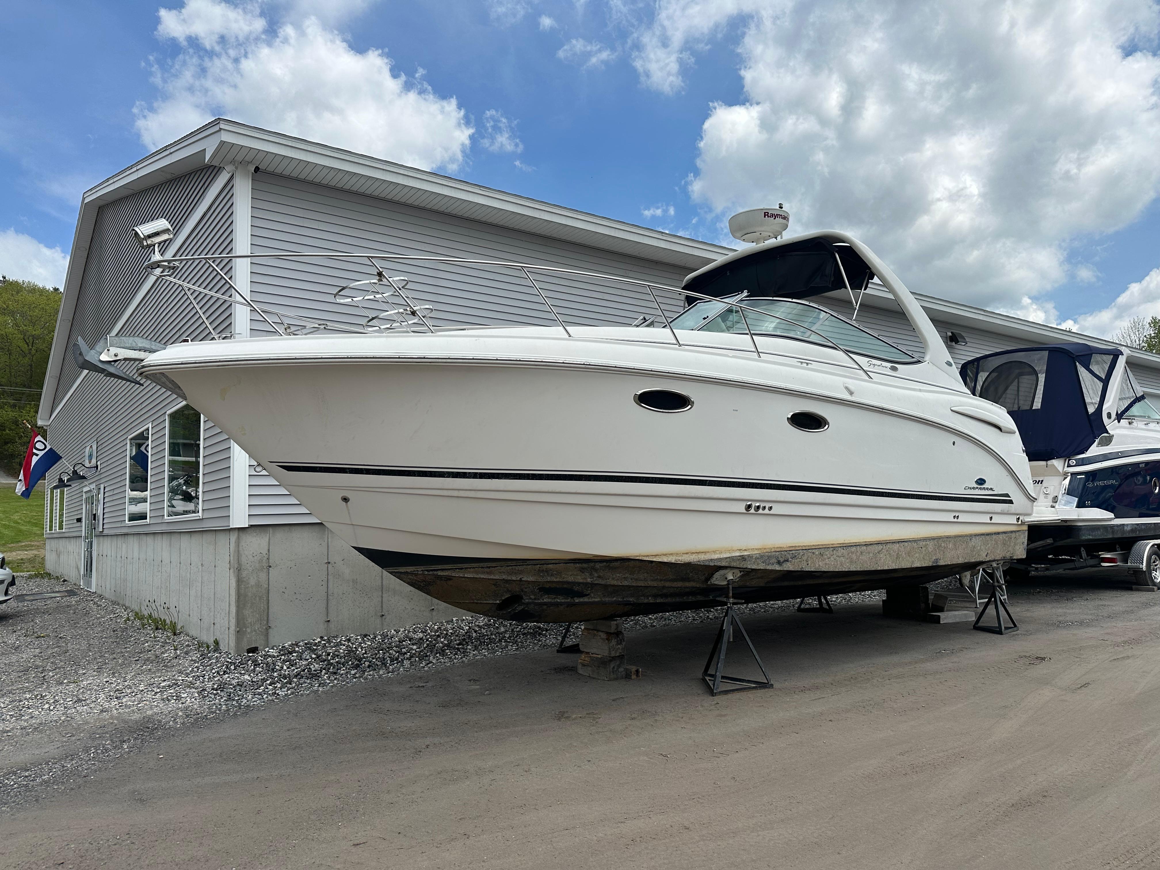 2005 Chaparral 310 Signature