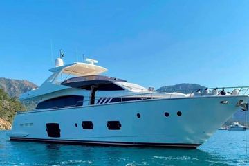 2014 Ferretti Yachts 800