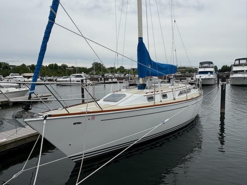 1983 Gulfstar Sailboat