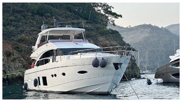 Princess Flybridge 72 Motor Yacht Princess 72