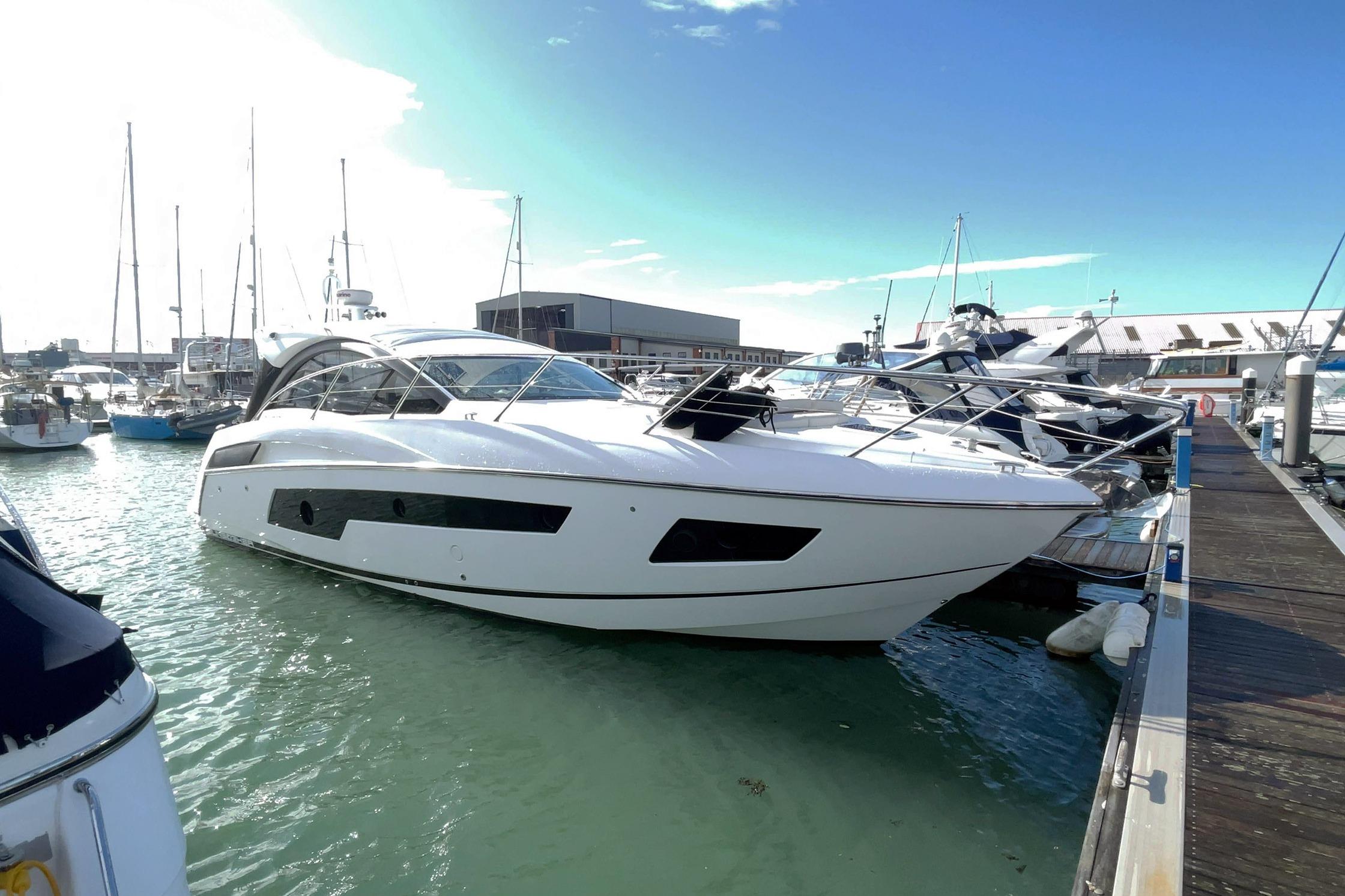 2015 Sunseeker Portofino 40
