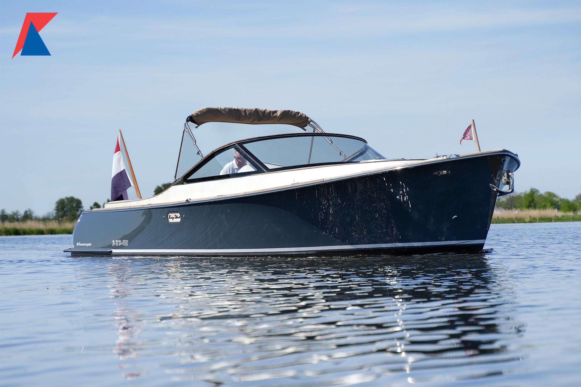 2020 Long Island 33 Runabout Hybrid