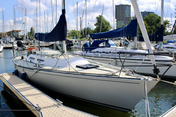 J Boats J 35 For Sale Boats Com J Boats J 35 For Sale Boats Com