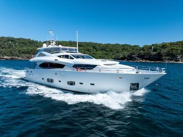 2010 Sunseeker 30M Yacht
