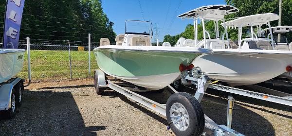 2024 Sea Pro 202 Center Console