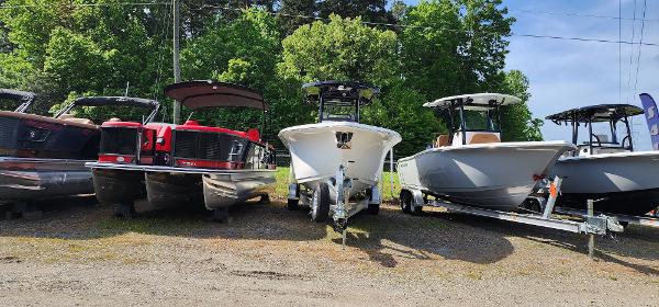 2024 Sea Pro 262 Center Console