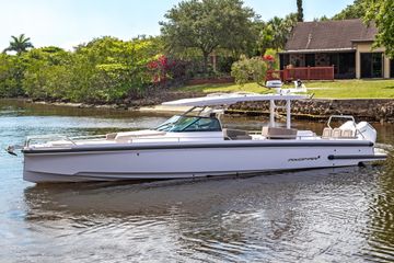 2025 Axopar 37 Sun Top