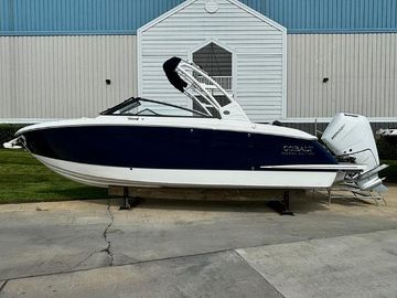 2025 Cobalt R6 Outboard