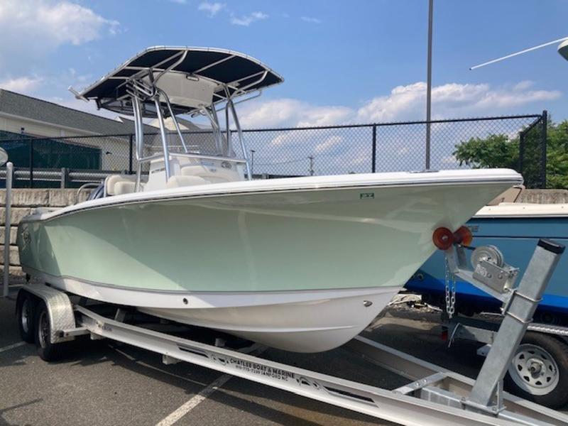 2024 Sea Hunt Ultra 229