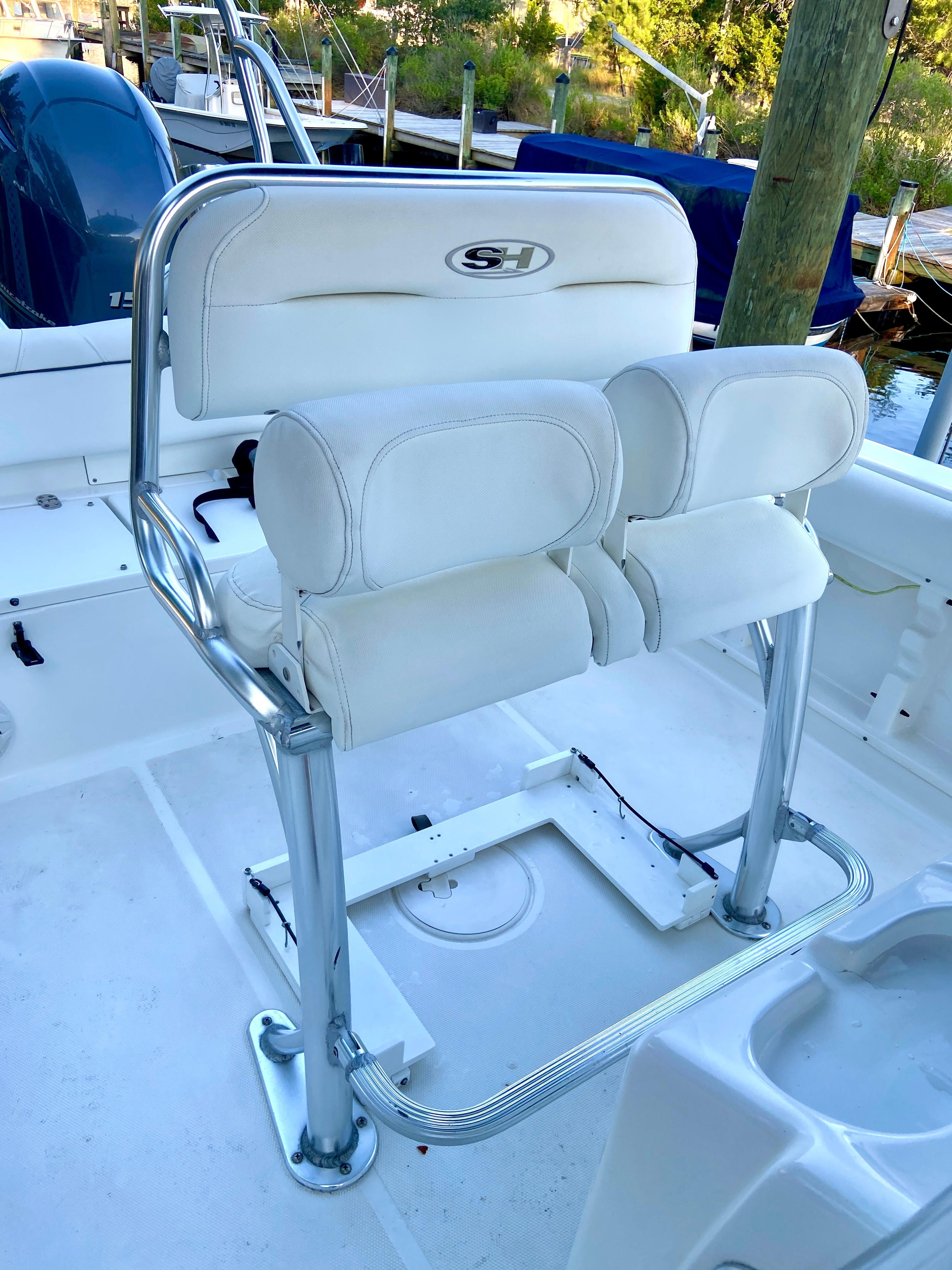 2016 Sea Hunt Ultra 211