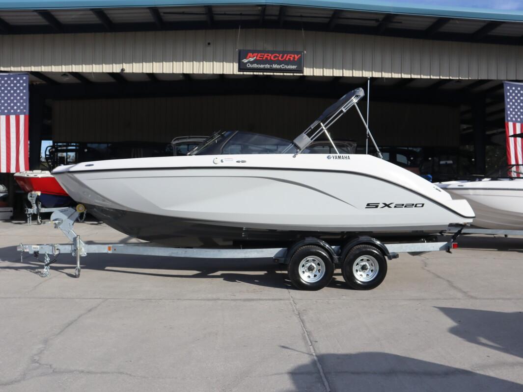 Yamaha Boats SX220