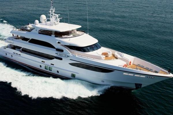 2015 Gulf Craft Majesty 135
