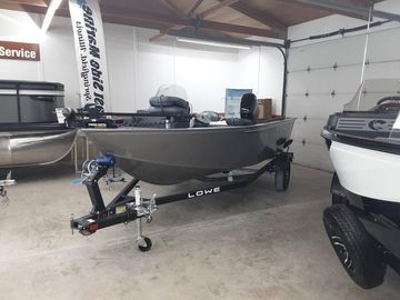 2025 Lowe Fishing Machine 1675SC