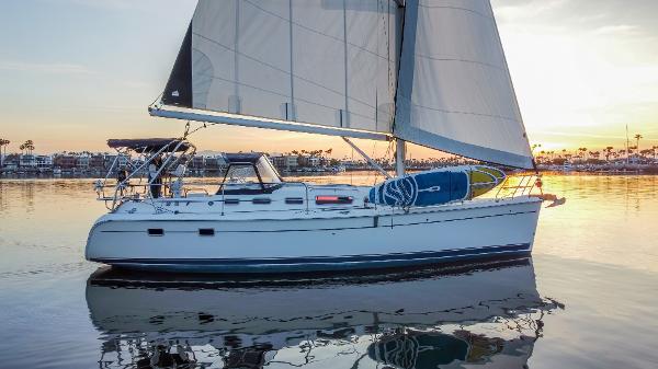 2007 Hunter 38