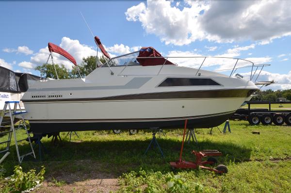 1988 Carver 27 Montego