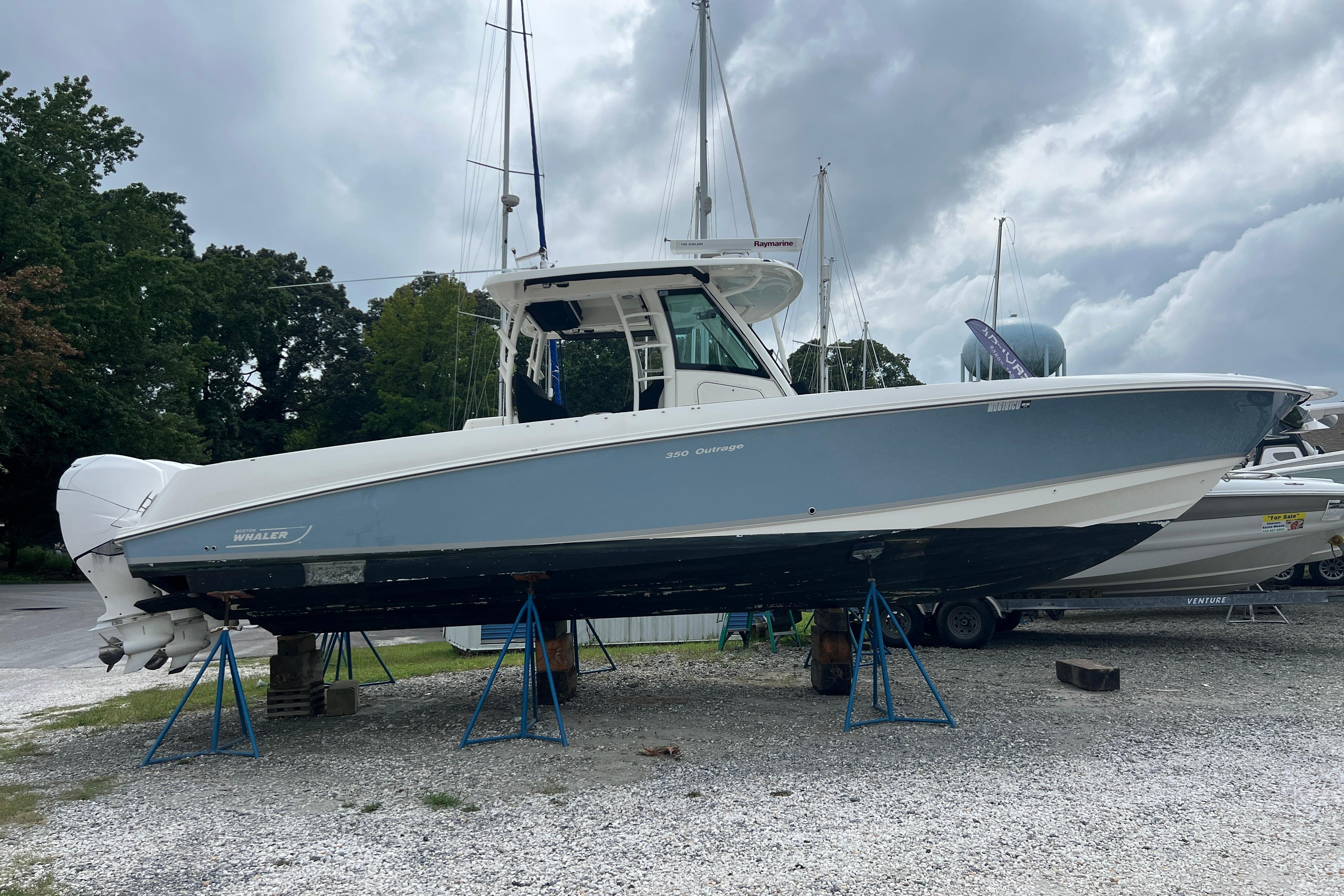 2014 Boston Whaler 350 Outrage