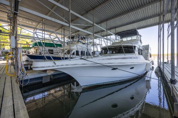 1990 Bluewater Yachts 55 Yacht