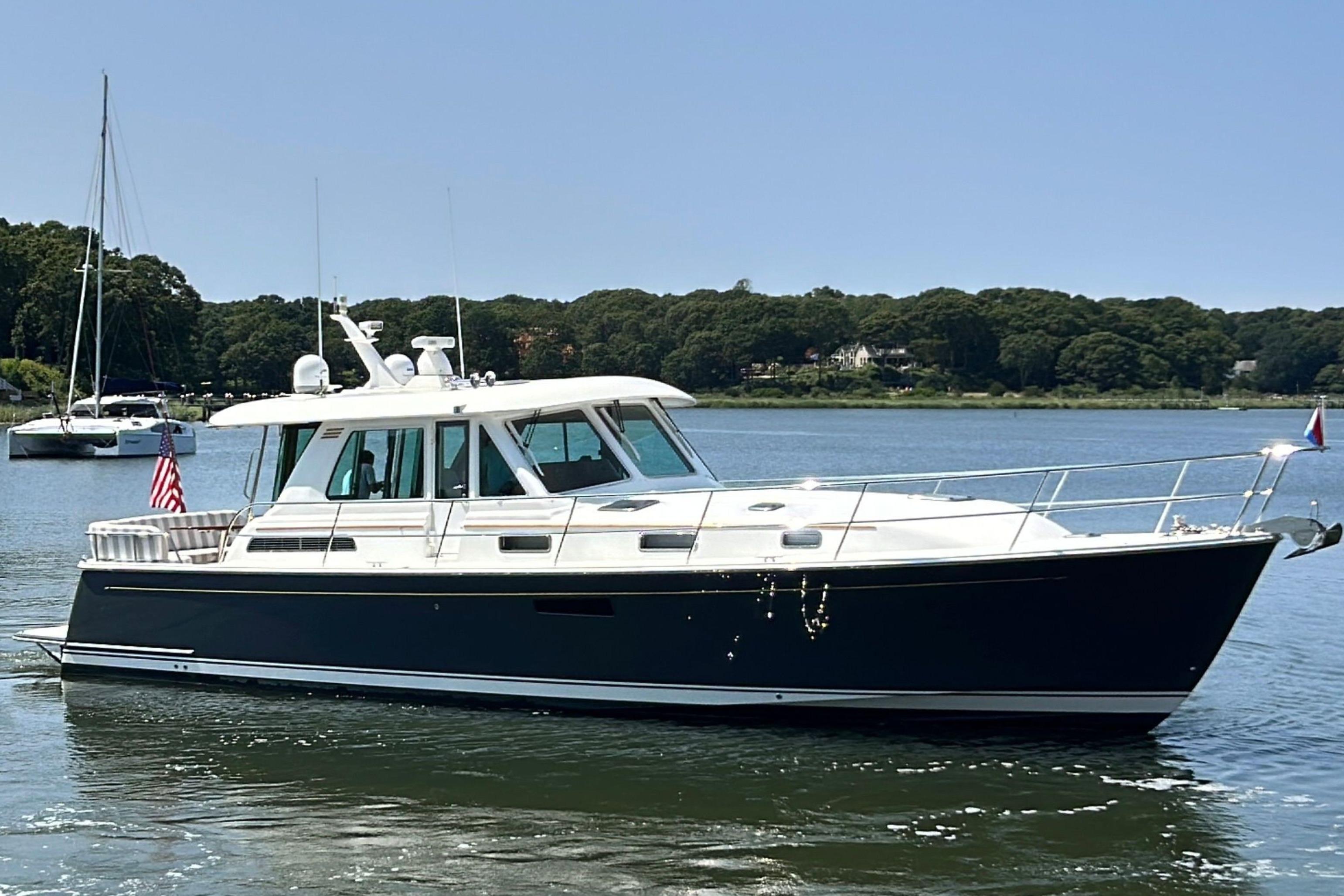 2022 Sabre 48 Salon Express
