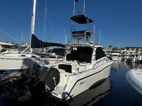 2008 Boston Whaler 345 Conquest