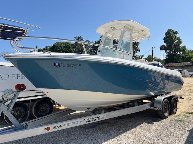 2011 Everglades 230 Center Console
