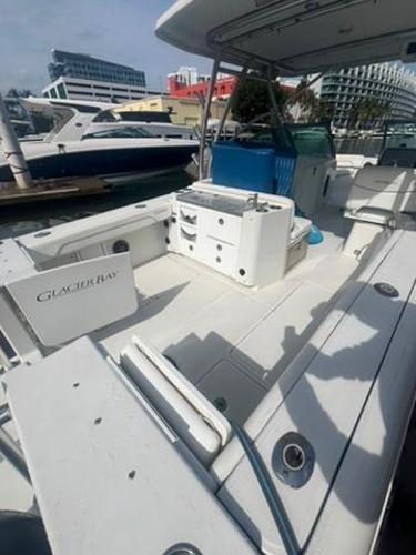 2011 Glacier Bay 2740 Dual Console
