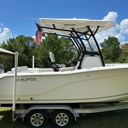 2020 Sea Fox 228 Commander