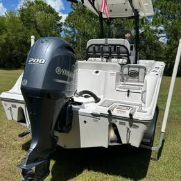 2020 Sea Fox 228 Commander