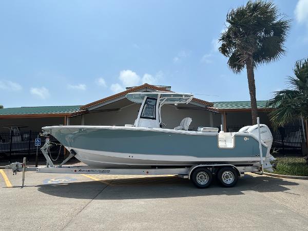 2025 Sea Hunt Gamefish 27 Coffin Box