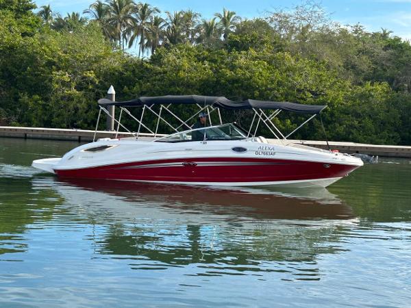 2012 Sea Ray 300 Sundeck