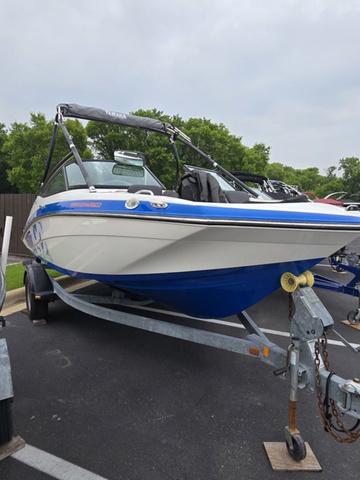 2015 Yamaha Boats AR192