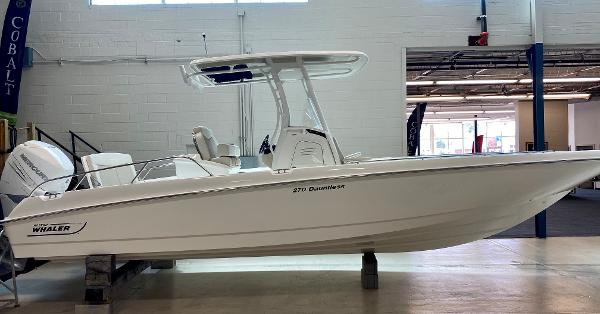 2021 Boston Whaler 270 Dauntless