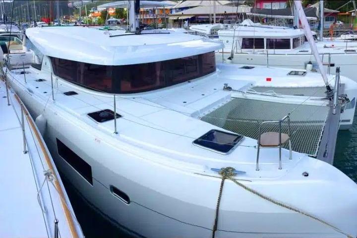 2017 Lagoon 42