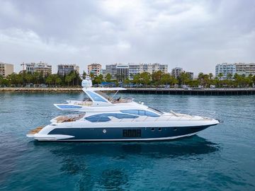 2014 Azimut 64