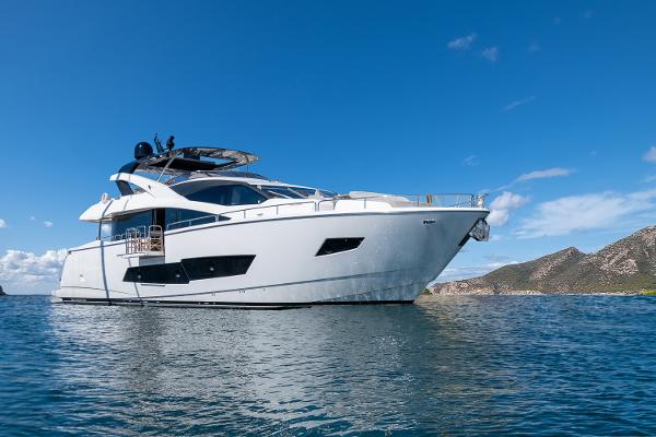 2020 Sunseeker 86 Yacht