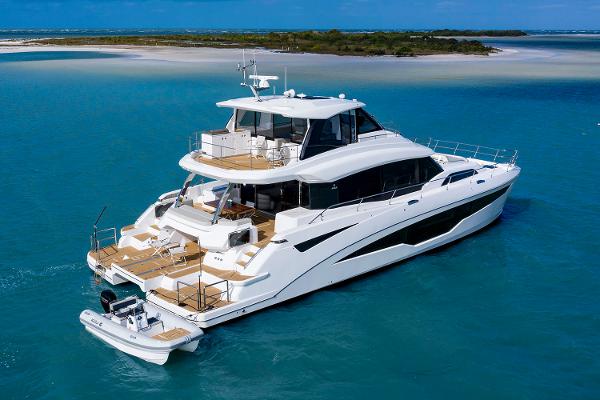 Aquila 70 Luxury Manufacturer Provided Image