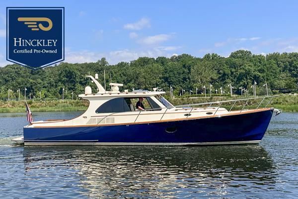 2016 Hinckley Talaria 43 Motoryacht