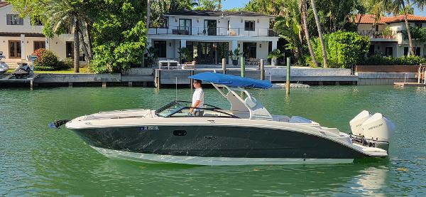 Sea Ray SDX 290 Outboard