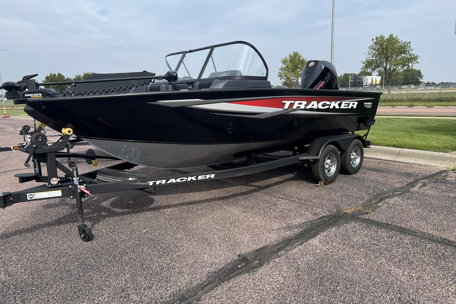 2025 Tracker Targa V-18 Combo