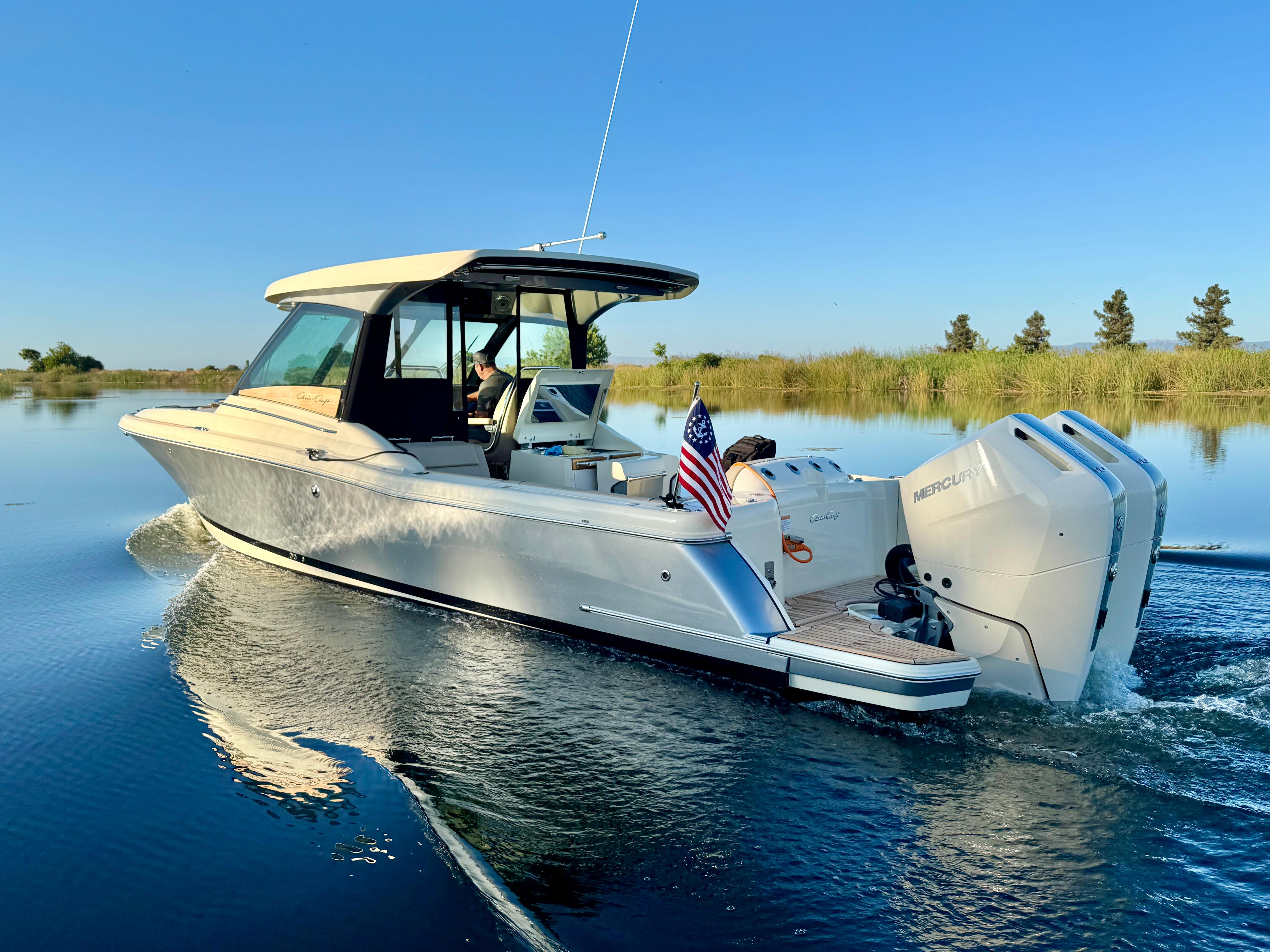 2024 Chris-Craft Calypso 32