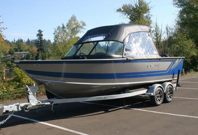2025 Lund 2075 Fisherman