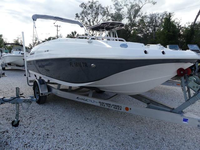 Hurricane SunDeck Sport 188 OB