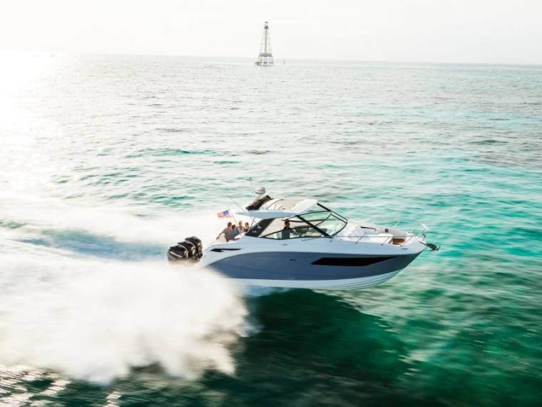 Outboard Express Cruiser Sundancer 320 Ob Sea Ray Triple Engine Soft Top Cruising