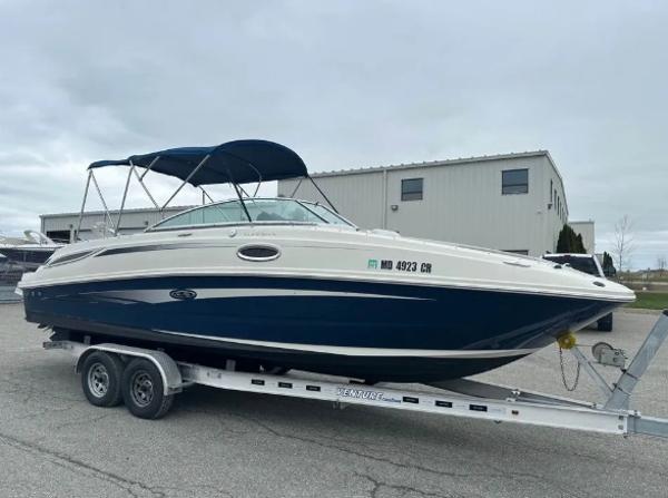 Sea Ray Sundeck 260