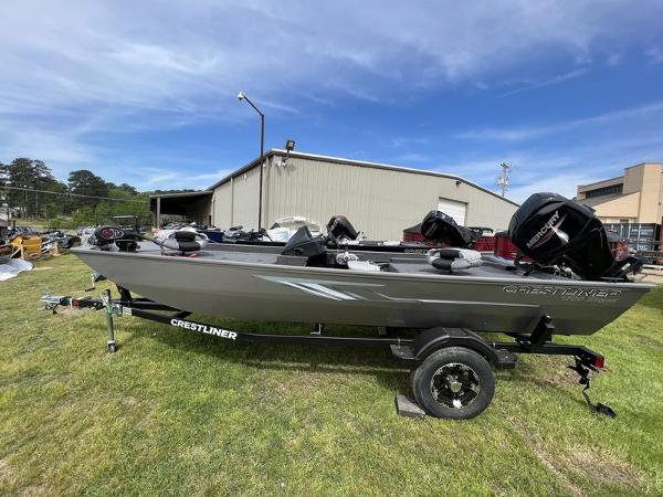2023 Crestliner 1700 Storm