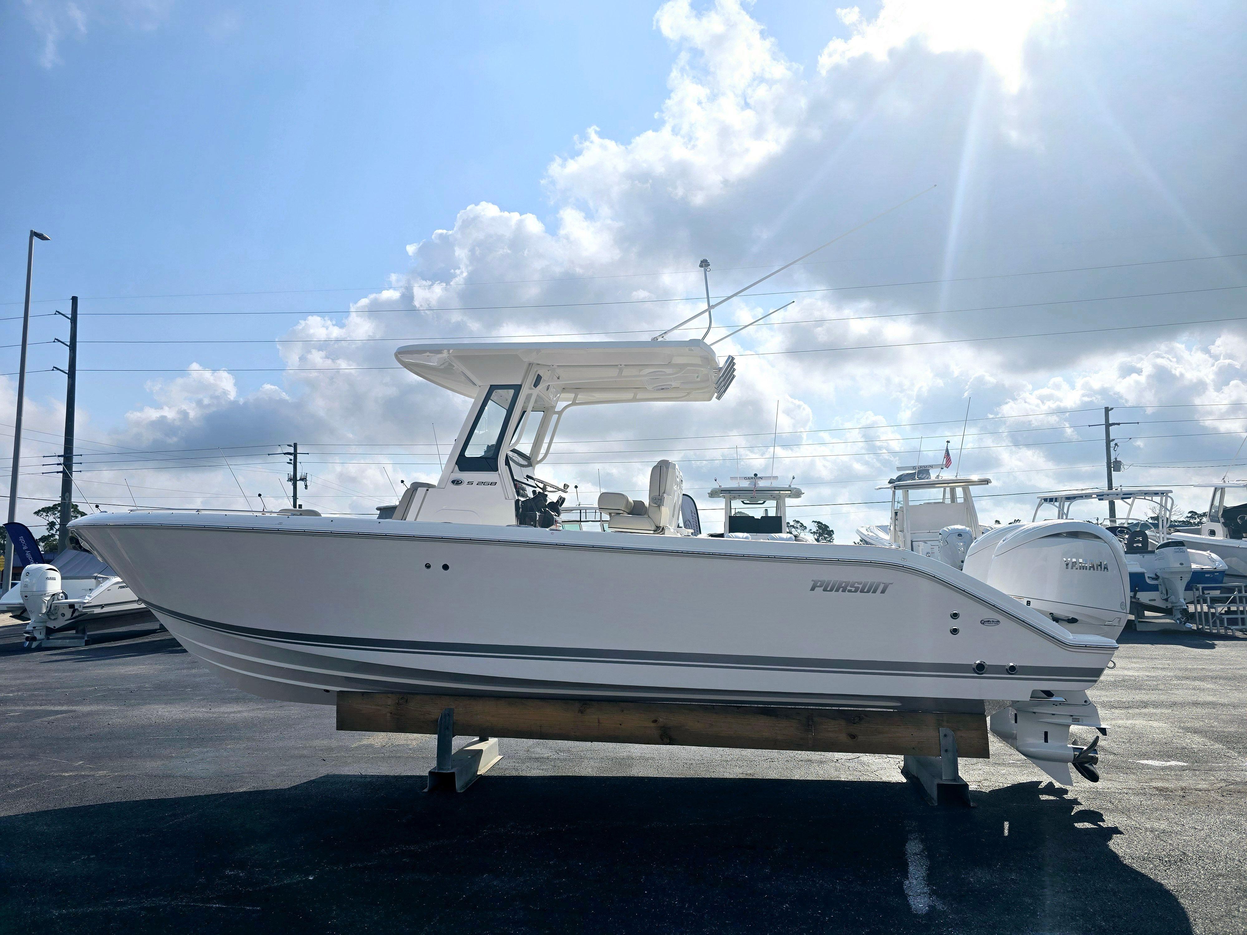 2025 Pursuit S 268 Sport
