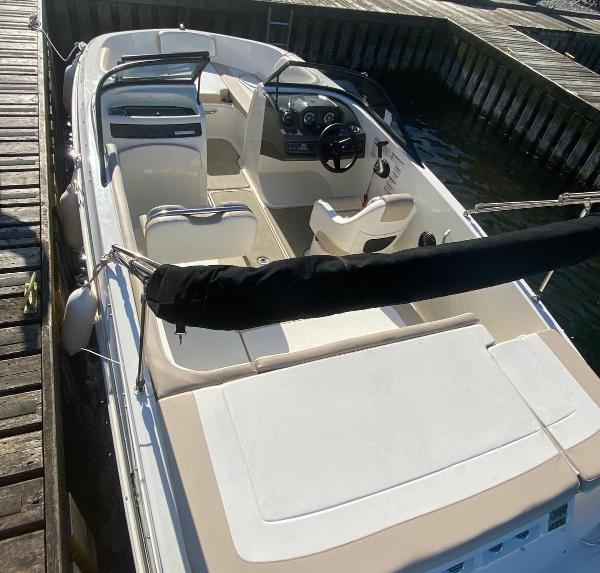 2017 Bayliner VR5
