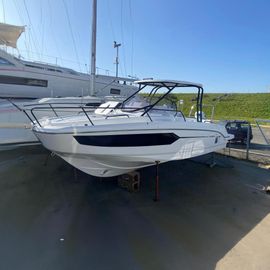 2024 Beneteau Flyer 8 SUNdeck V2