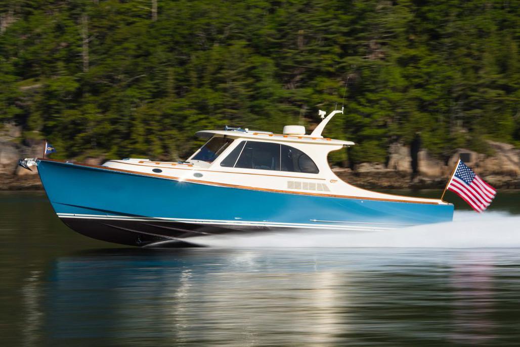 Hinckley Boat image