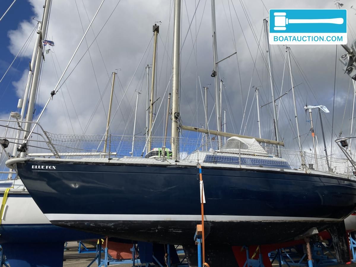 1985 Dufour Safari 27