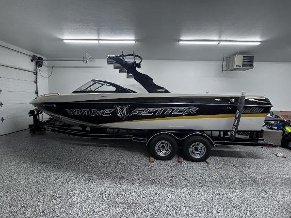 2008 Malibu Wakesetter 247 LSV